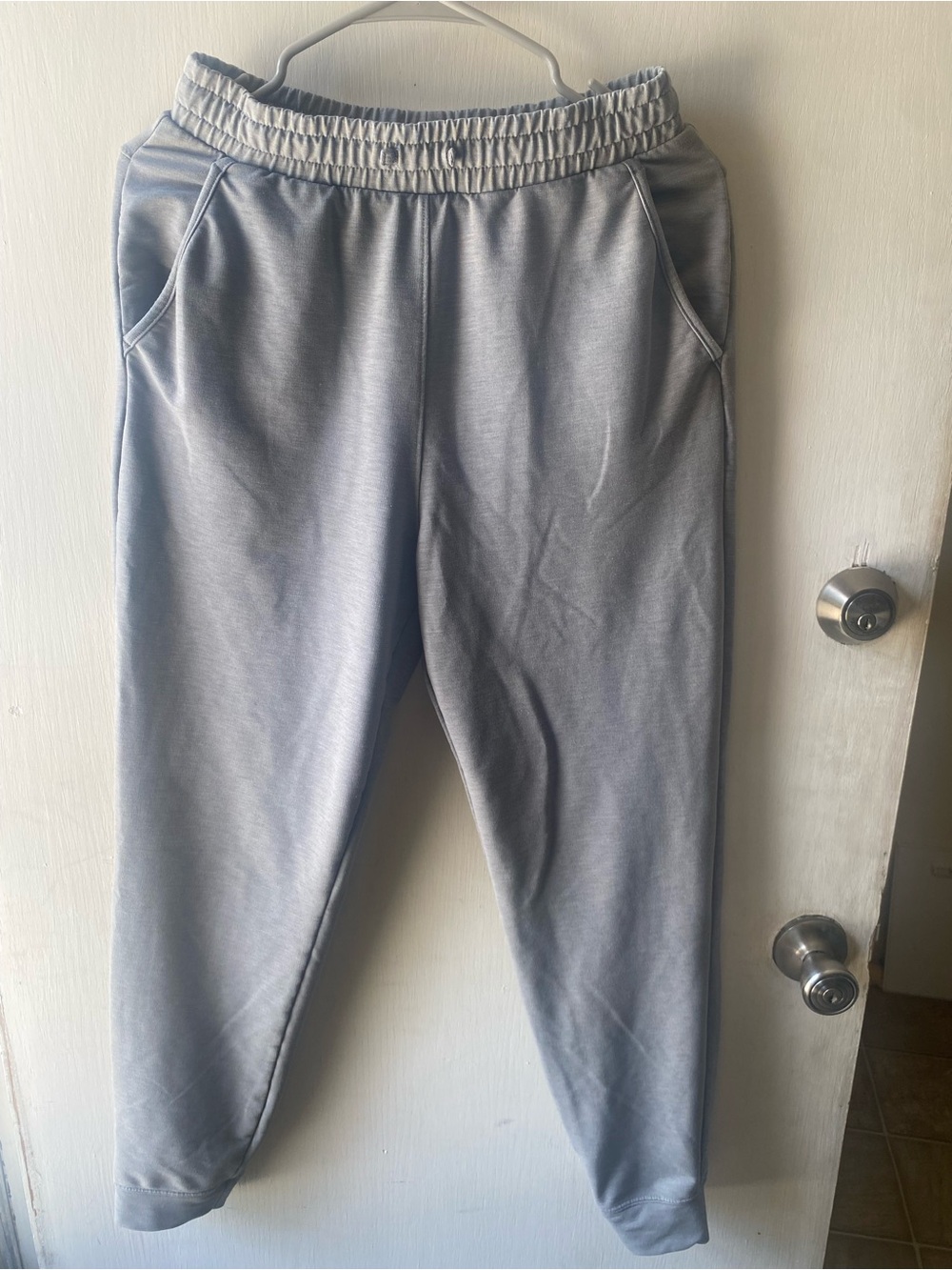 Women’s Gray Nike Yoga Jogger Pants, size small